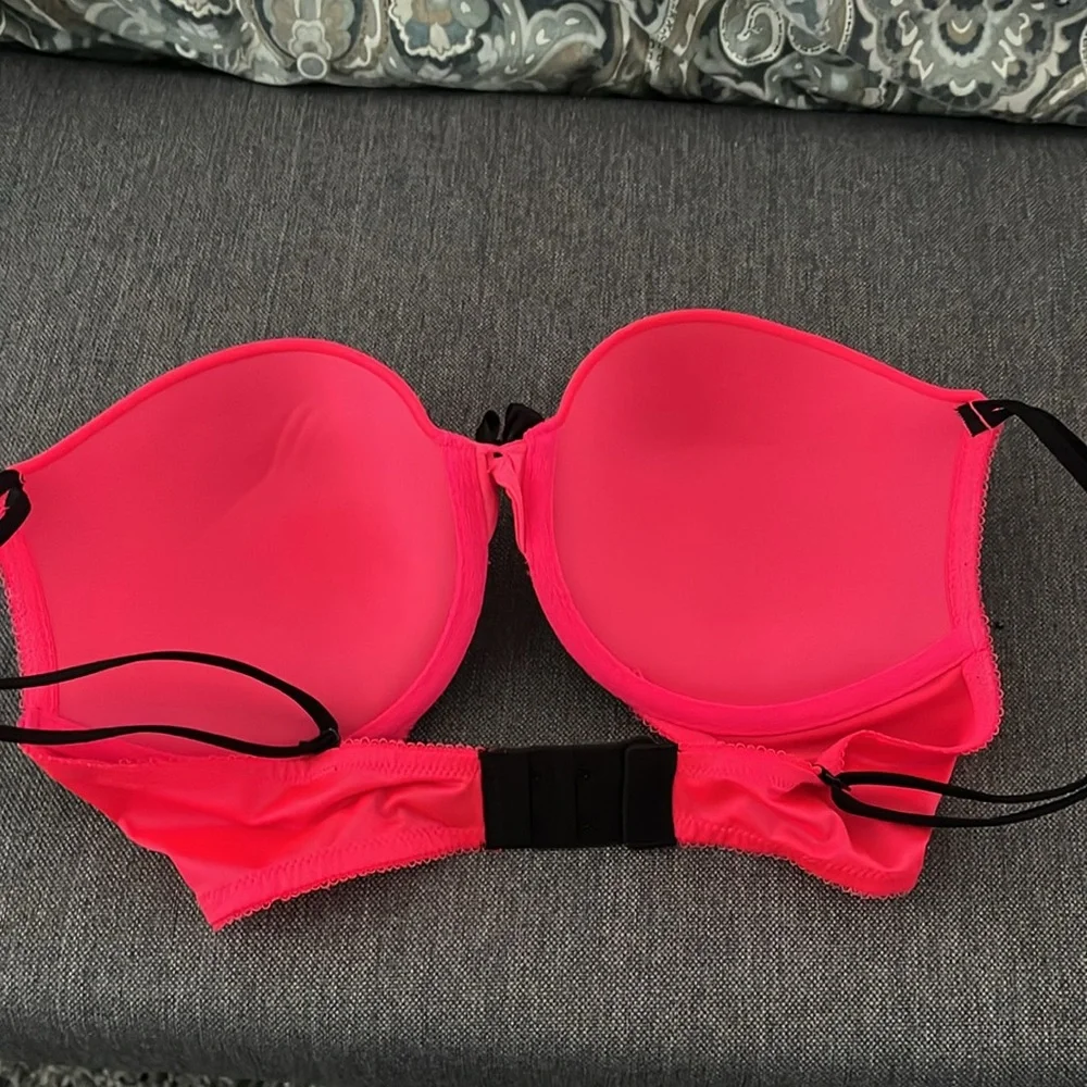 Victoria’s Secret Very Sexy push up bra - Picture 6 of 6